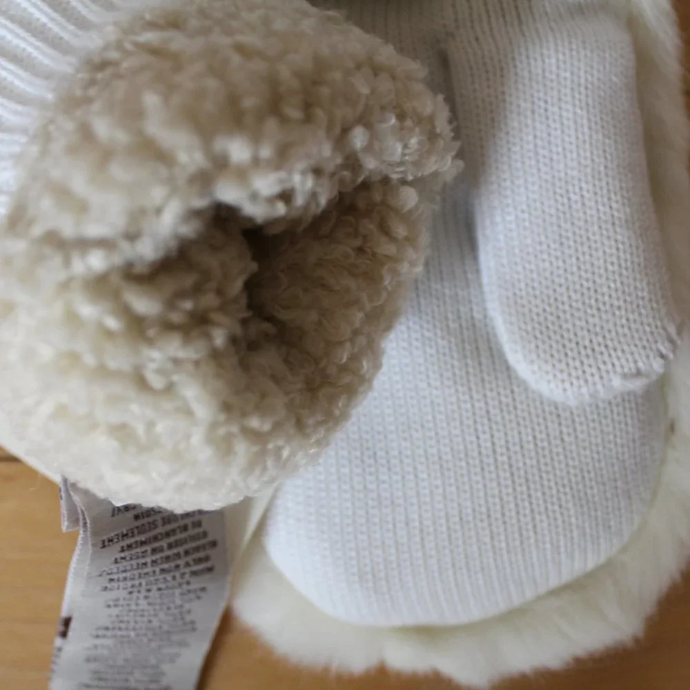 NWT UGG WOMEN'S FAUX FUR IVORY WHITE MITTENS S/M